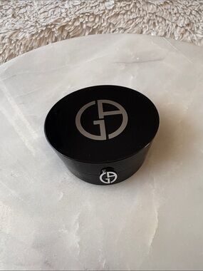 Giorgio Armani 61 ( DESIRE ) Luminous Silk Glow Blush NWOB ✨